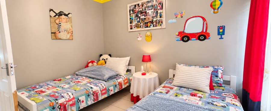 5 Bedroom Property for Sale in Kleinbaai Western Cape